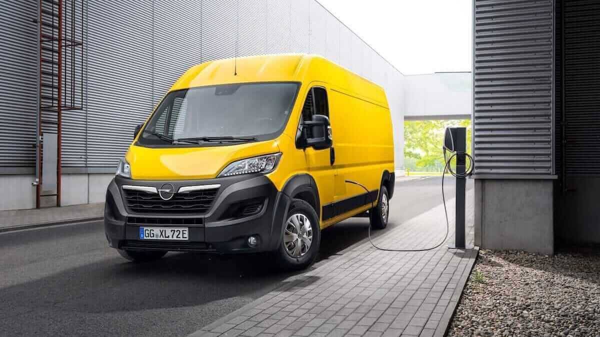 Opel-Movano-2021-4