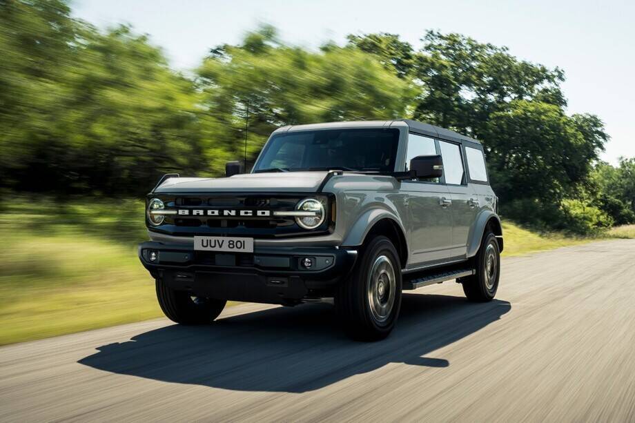 2024 Ford Bronco Gris