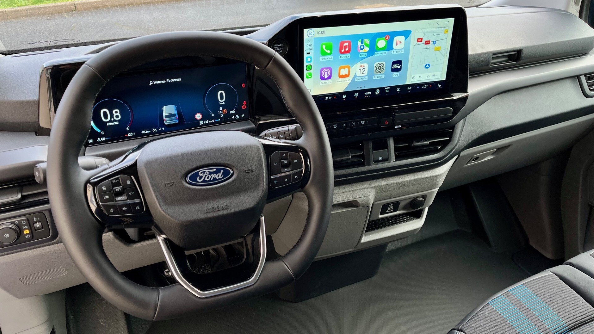 Ford Custom sport tableau de bord