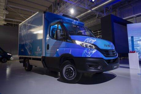 iveco-edaily-2022-turin-0001-460x307