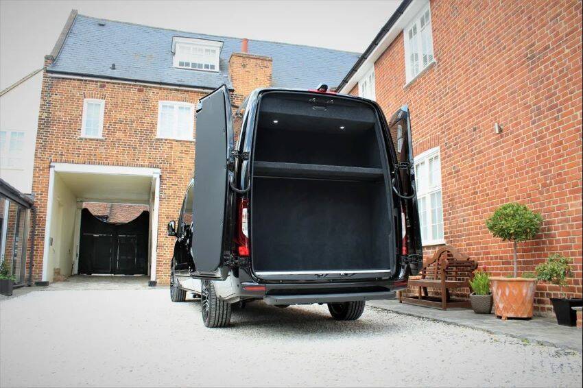 mercedes-sprinter-vip-noir