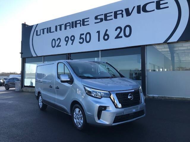 Nissan Primastar gris agence