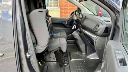 Fiat Scudo Fourgon BLUEHDI 145 M S&S EAT8 PREMIUM PACK CONNECT