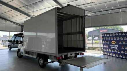 Peugeot Boxer Chassis Cabine CC 435 L4 BLUEHDI 140 S&S PRO CAISSE HAYON PORTE LAT