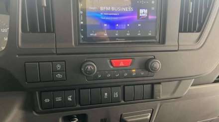 Isuzu M27 F - Génération 2 EURO VI 3L 150 CV - PLATEAU ALU 3M30+ GRUE PK 2900B