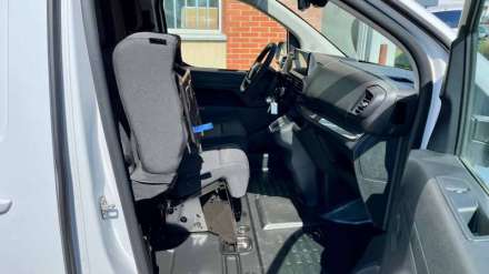 Fiat Scudo Fourgon BLUEHDI 145 M S&S EAT8 PREMIUM PACK CONNECT