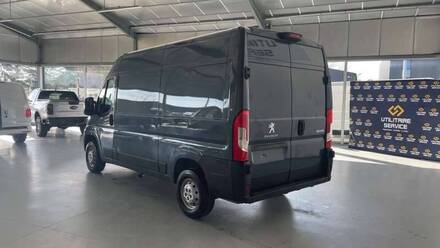 Peugeot Boxer Fourgon 3.5T L2H2 BLUEHDI 165 BVM6