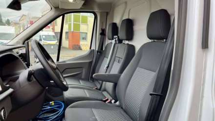 Ford Transit Fourgon Electrique E-TRANSIT FGN 390 L2H2 184 CH BATTERIE 75 KWH TREND BUSINESS