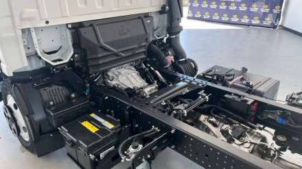 Isuzu M27 Génération 2 EURO VI - EMPATTEMENT F BENNE COFFRE JPM