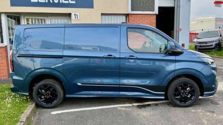 Ford Transit Custom Fourgon FGN 320 L1H1 2.0 ECOBLUE 170 CH BVA8 SPORT