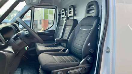 Iveco Daily Fourgon FGN 35C18H V12 H2 Q-TOR HI-MATIC - ATTELAGE
