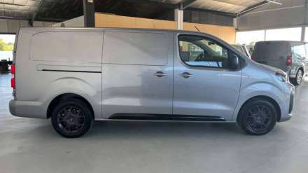 Fiat Scudo Fourgon BLUEHDI 145 XL S&S EAT8 PREMIUM PACK CONNECT
