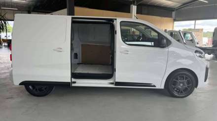 Citroen Jumpy Fourgon FGN M BLUEHDI 145 S&S EAT8