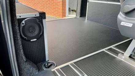Volkswagen Transporter 6.1 Van L1H1 2.0 TDI 150 DSG7 BUSINESS PLUS - cabine approfondie Schnierle