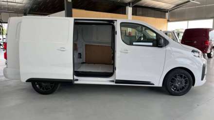 Fiat Scudo Fourgon BLUEHDI 145 XL S&S EAT8 PREMIUM PACK CONNECT