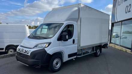 Fiat Ducato Chassis Cabine 3.5 T MAXI 140 CH S&S BVM6 CAISSE GRAND VOLUME HAYON + AUVENT
