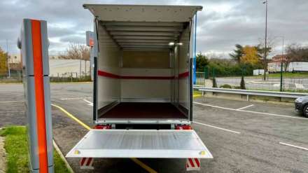 Fiat Ducato Chassis Cabine 3.5 T MAXI 180 CH - CAISSE GRAND VOLUME HAYON + AUVENT + CAPUCINE + PORTE LAT.