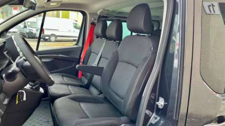 Renault Trafic Combi TRAFIC COMBI L2 DCi 150 BVM6 Red Edition -  9 places