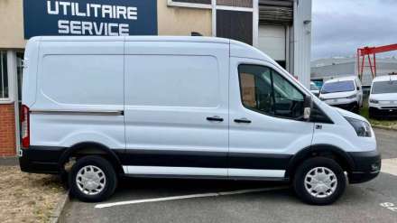Ford Transit Fourgon Electrique E-TRANSIT FGN 390 L2H2 184 CH BATTERIE 75 KWH TREND BUSINESS