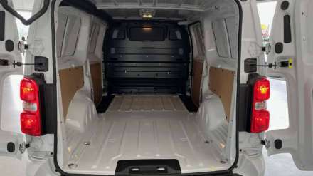 Fiat Scudo Fourgon BLUEHDI 145 XL S&S EAT8 PREMIUM PACK CONNECT