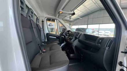 Peugeot Boxer Chassis Cabine CC 435 L4 BLUEHDI 140 S&S PRO CAISSE HAYON PORTE LAT
