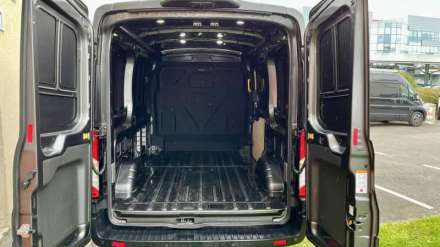 Ford Transit Fourgon Electrique E-TRANSIT FGN 350 L2H2 BATTERIE 75 KWH TREND BUSINESS