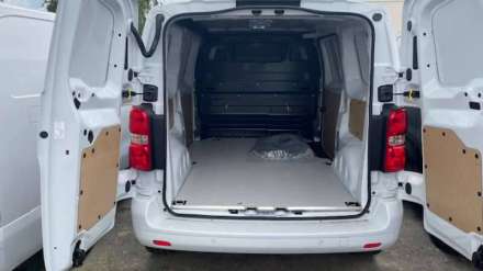 Fiat Scudo Fourgon BLUEHDI 180 M S&S EAT8 PACK LIVRAISON