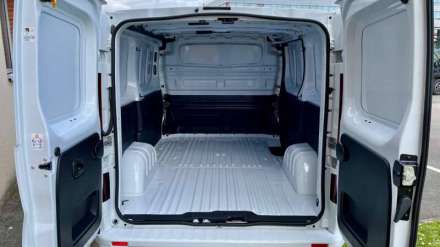 Nissan Primastar Fourgon L1H1 2T8 2.0 DCI 170 S/S BVA9 TEKNA