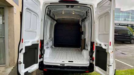 Ford Transit Fourgon Electrique E-TRANSIT FGN 350 L2H3 BATTERIE 75 KWH TREND BUSINESS