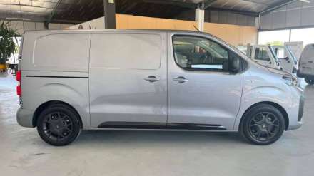 Fiat Scudo Fourgon BLUEHDI 145 M S&S EAT8 PREMIUM PACK CONNECT