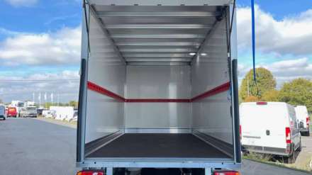 Fiat Ducato Chassis Cabine 3.5 T MAXI 140 CH S&S BVM6 CAISSE GRAND VOLUME HAYON + AUVENT
