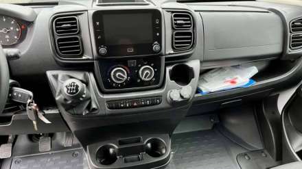 Fiat Ducato Chassis Cabine 3.5 T MAXI 180 CH - CAISSE GRAND VOLUME HAYON + AUVENT + CAPUCINE + PORTE LAT.