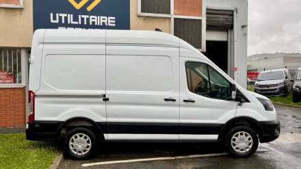 Ford Transit Fourgon Electrique E-TRANSIT FGN 350 L2H3 BATTERIE 75 KWH TREND BUSINESS