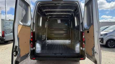 Nissan Interstar Fourgon 3T3 L2H2 2.0 DCI 170 BVA TEKNA