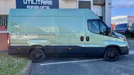 Iveco Daily Fourgon FGN 35 S 16 V12 H2 Q-LEAF HI-MATIC