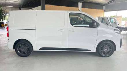 Citroen Jumpy Fourgon FGN M BLUEHDI 145 S&S EAT8