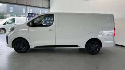 Fiat Scudo Fourgon BLUEHDI 145 XL S&S EAT8 PREMIUM PACK CONNECT