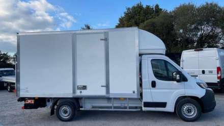 Fiat Ducato Chassis Cabine 3.5 T MAXI 180 CH - CAISSE GRAND VOLUME HAYON + AUVENT + CAPUCINE + PORTE LAT.