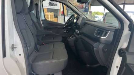 Nissan Primastar Fourgon L1H1 2T8 2.0 DCI 170 S/S BVA9 TEKNA