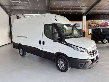 Iveco Daily Fourgon FGN 35 S 16 V12 H2 Q-LEAF HI-MATIC 2,3 160