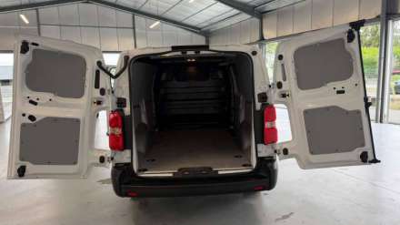 Fiat Scudo Fourgon BLUEHDI 145 XL S&S EAT8 PACK CONNECTIVITÉ