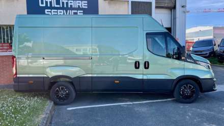 Iveco Daily Fourgon FGN 35 S 16 V12 H2 Q-LEAF HI-MATIC 2,3 160