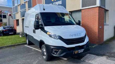 Iveco Daily Fourgon FGN 35C18H V12 H2 Q-TOR HI-MATIC - ATTELAGE