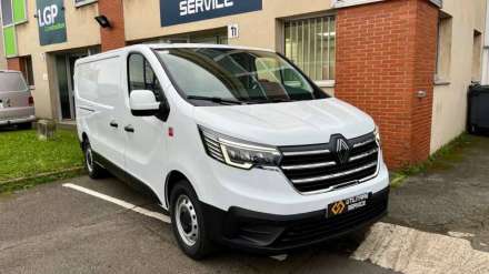 Renault Trafic Fourgon FGN L2H1 3000 KG 2.0 DCI 170 BVA9 RED EDITION