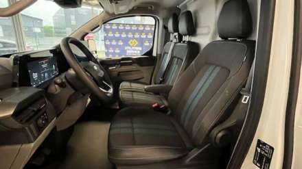 Ford Transit Custom Fourgon 320 L2H1 2.0 ECOBLUE 170 CH BVA8 SPORT