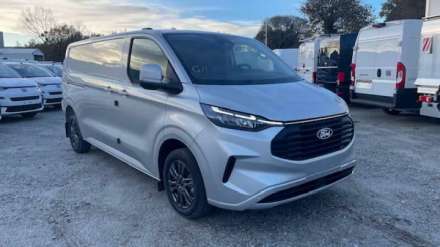 Ford Transit Custom Fourgon 320 L2H1 2.0 ECOBLUE 170 CH BVA8 LIMITED