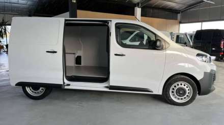 Fiat Scudo Fourgon BLUEHDI 180 M S&S EAT8 PACK CONNECTIVITÉ