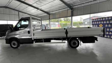 Iveco Daily Chassis Cabine 35S16 2.3 160 CV EMP 4100 PLATEAU 4.40 M