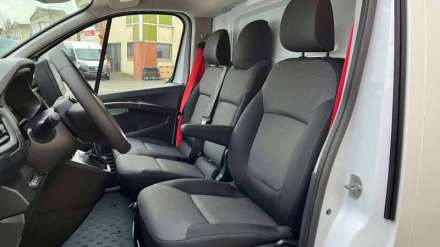 Renault Trafic Fourgon FGN L2H1 3000 KG 2.0 DCI 170 BVA9 RED EDITION