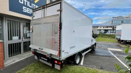 Iveco Daily Chassis Cabine 35C16 3.0 FRIGORIFIQUE FRCX + HAYON QUAD-LEAF BVM6